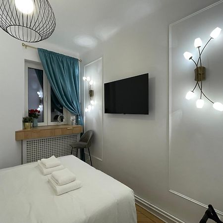 Ferienwohnung Studio Alice Romana Square Bukarest Exterior foto