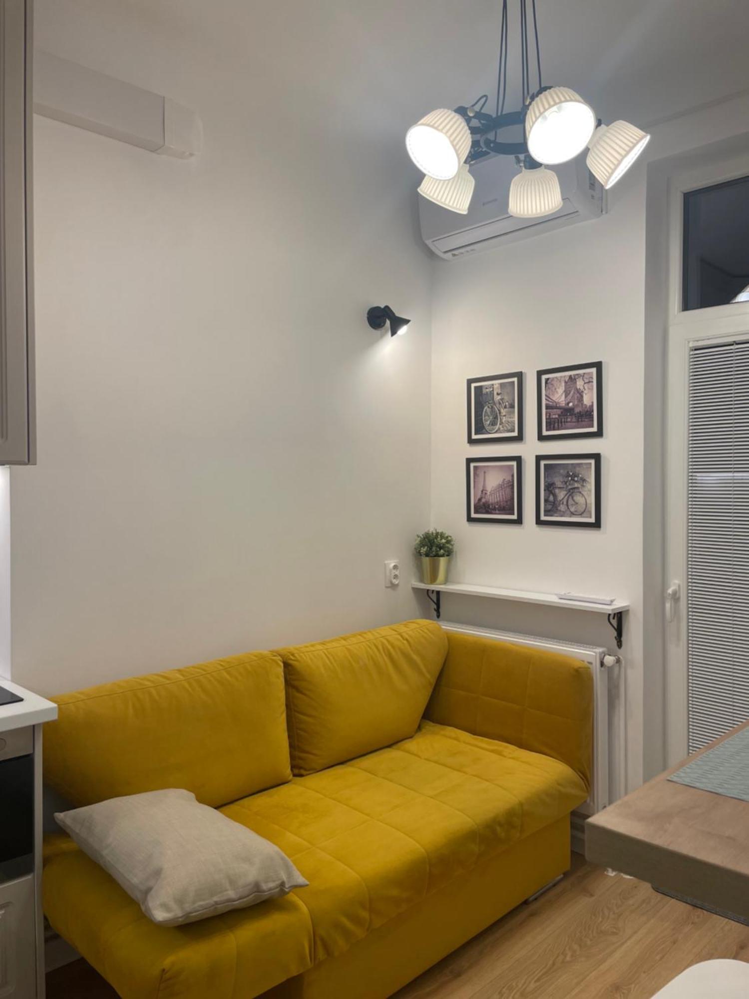 Ferienwohnung Studio Alice Romana Square Bukarest Exterior foto