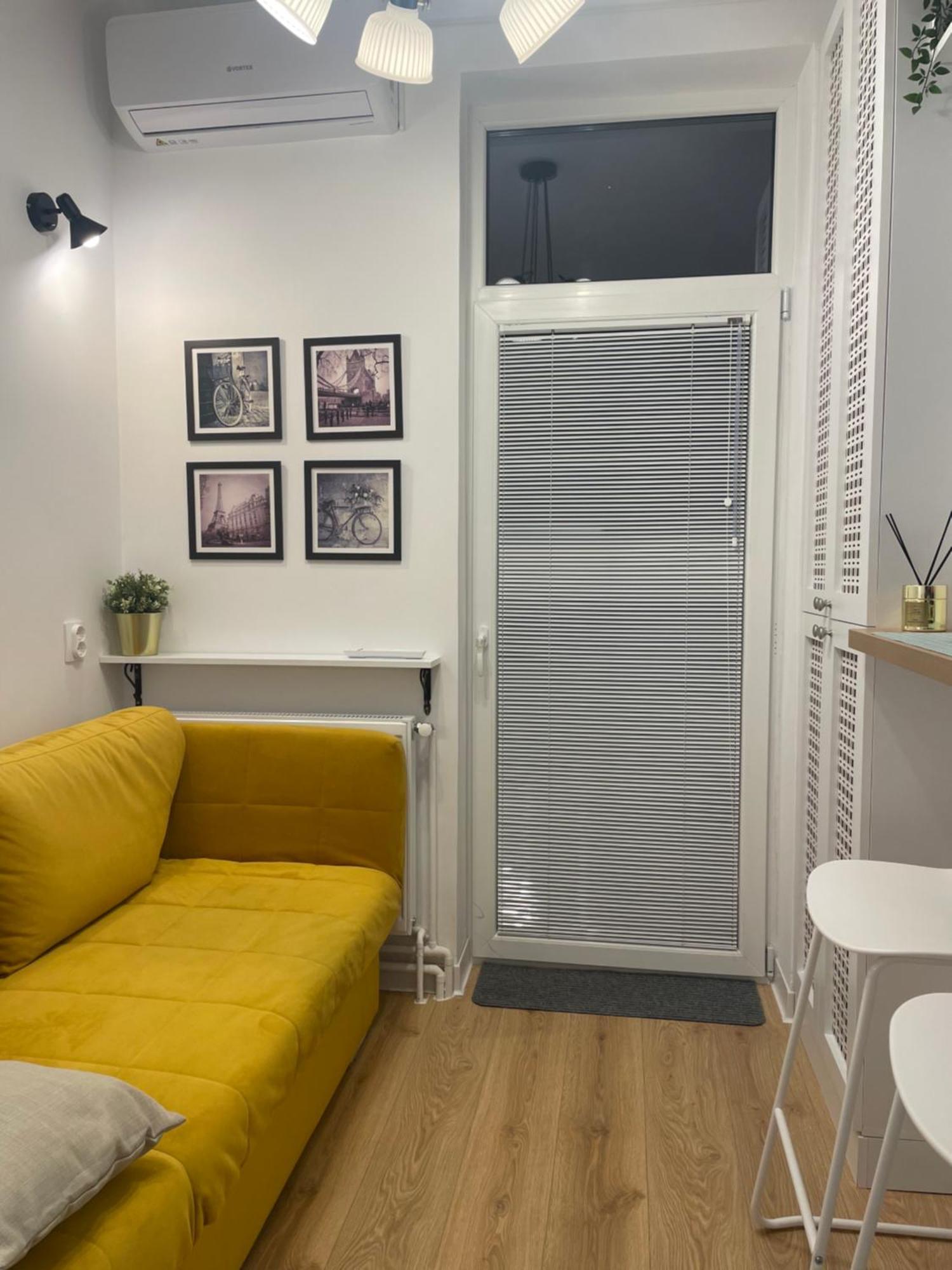 Ferienwohnung Studio Alice Romana Square Bukarest Exterior foto